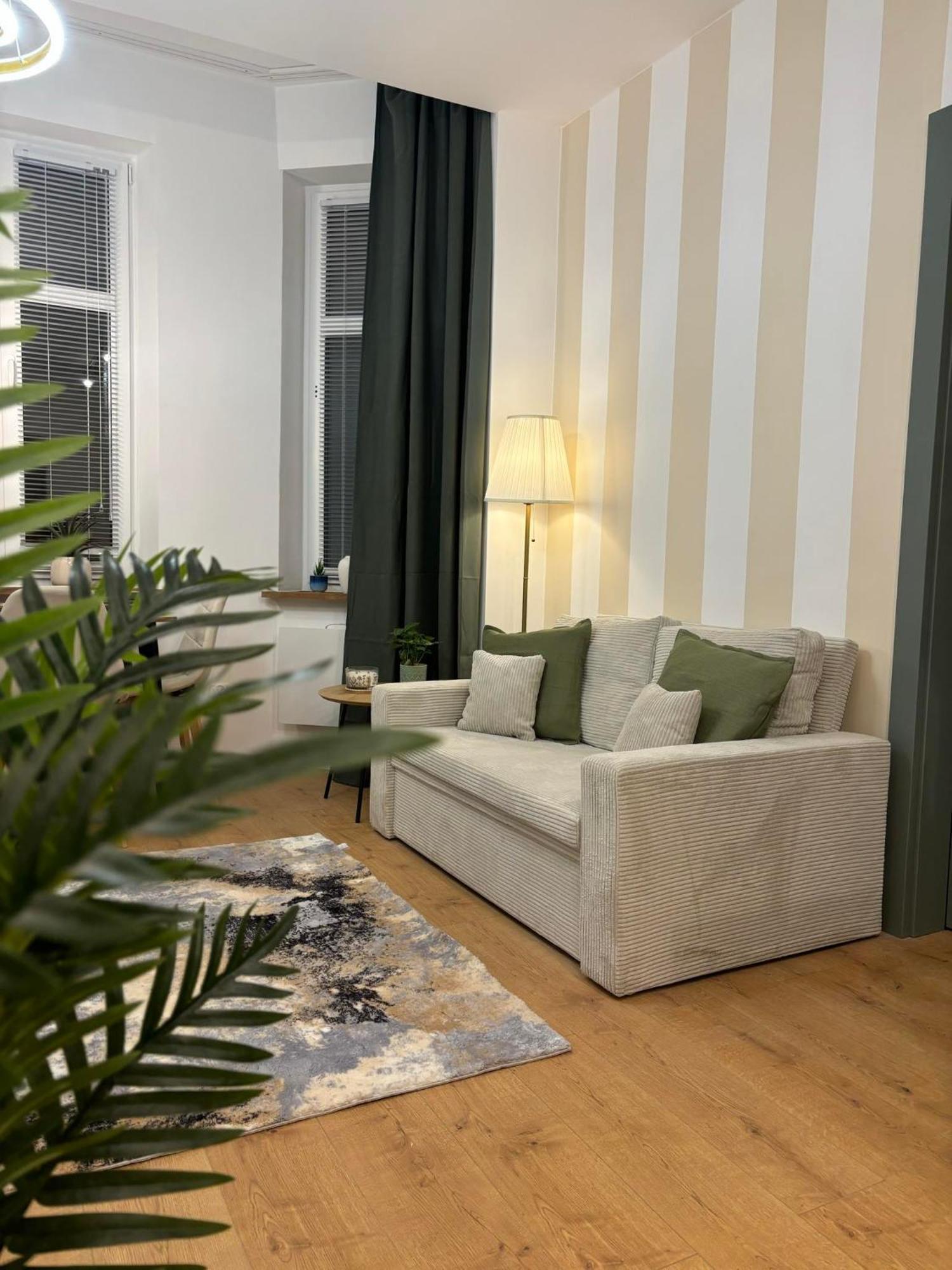Apartament Pod Wieza 1 Wałbrzych Eksteriør billede